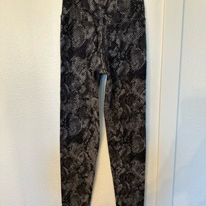 Offline by Aerie Real Me High Waisted Crossover Legging